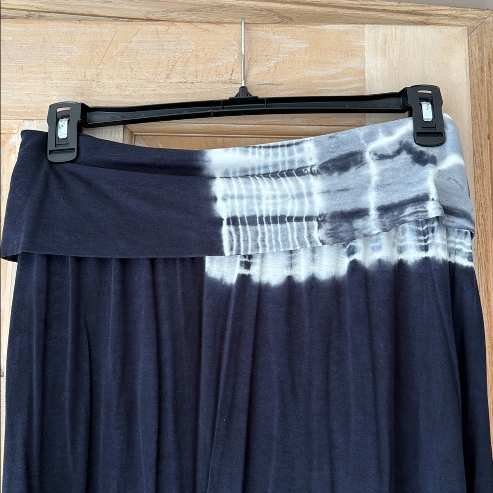 Lane Bryant Black and White Tie-Dye Women's Skirt Size 22 - Picture 3 of 6